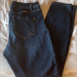 Like new size 8 INC skinny leg curvy fit jeans
